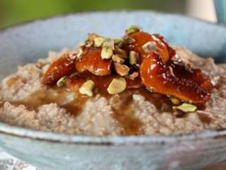 Lightly Toasted Overnight Steel-Cut Oatmeal with Honey-Roasted