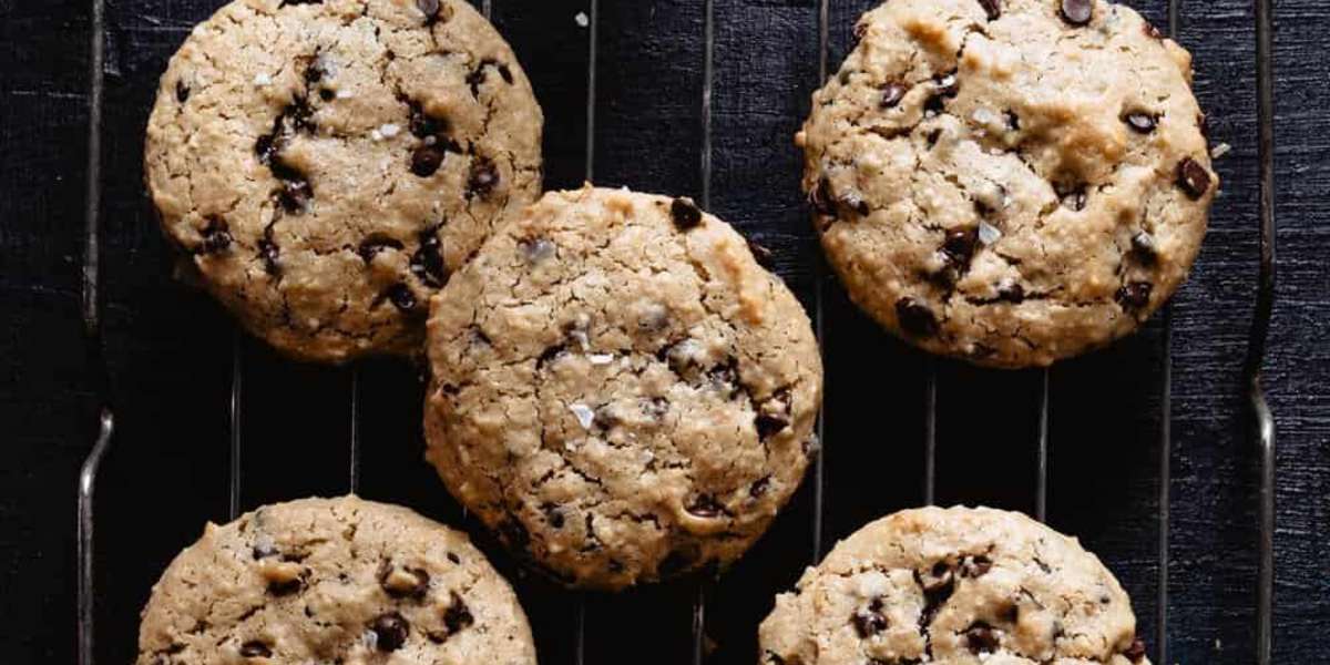 Life Changing Tahini Chocolate Chip Cookies - Kalejunkie