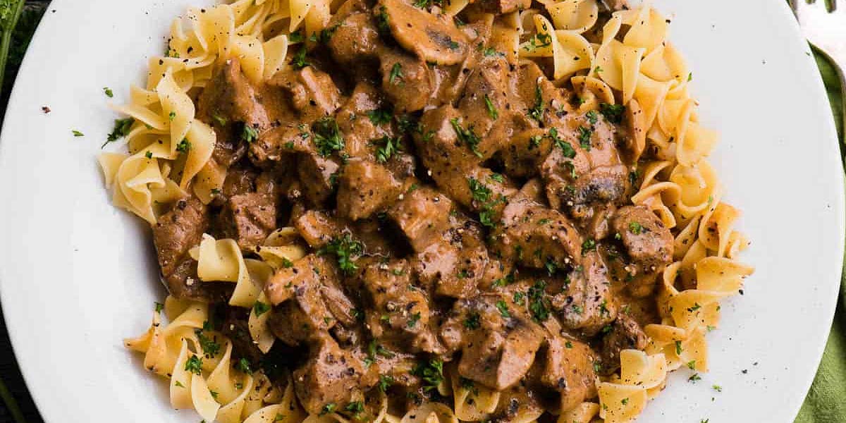 Pressure online cooker stroganoff