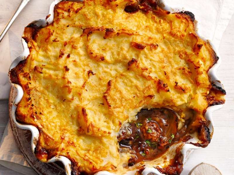 Jamie oliver sausage and mash deals pie