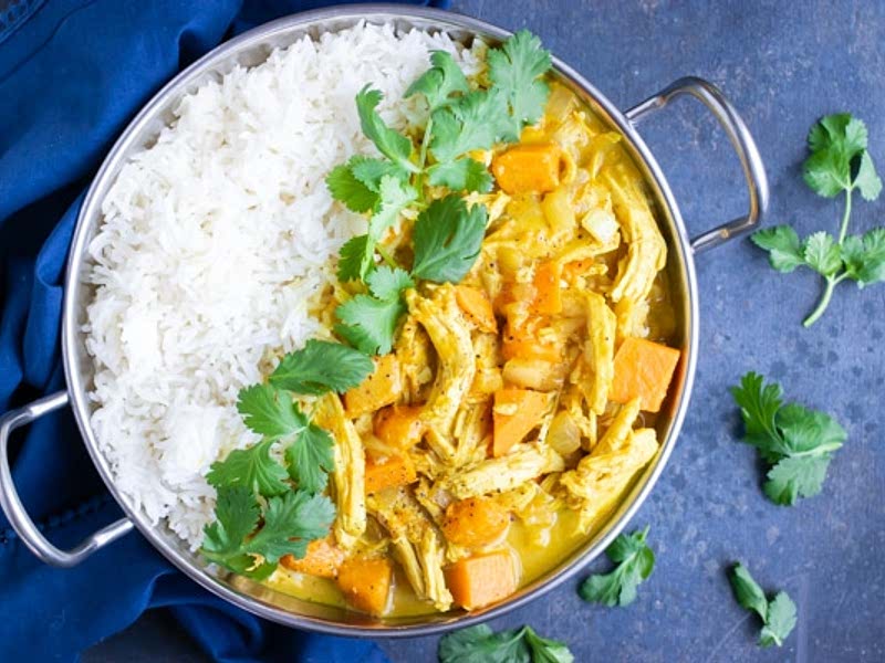 Slow Cooker Chicken Curry with Coconut Milk