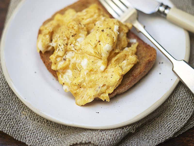 Scrambled Eggs 'James Bond' Recipe — Samsung Food