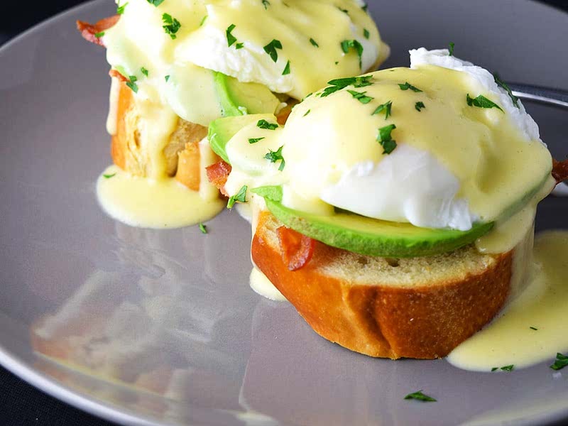 Chili eggs Benedict Recipe Samsung Food