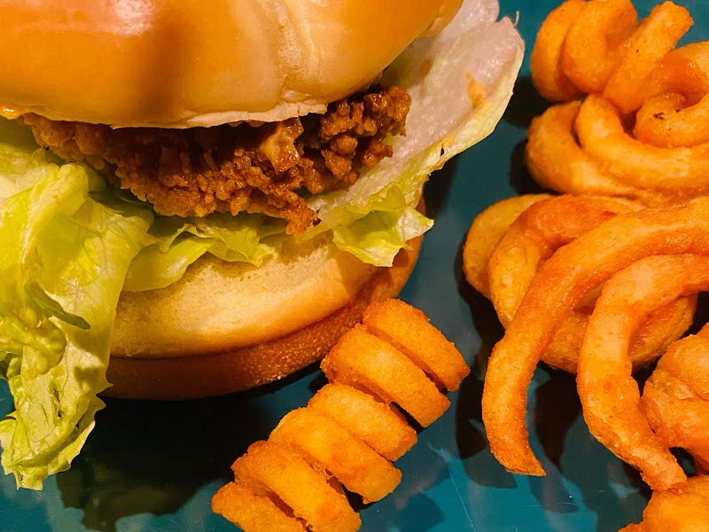 DIY Popeyes Buttermilk Fried Chicken Sandwich Recipe — Samsung Food