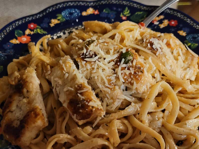 Italian Chicken Pasta in Creamy White Wine Parmesan Cheese Sauce Recipe — Samsung Food