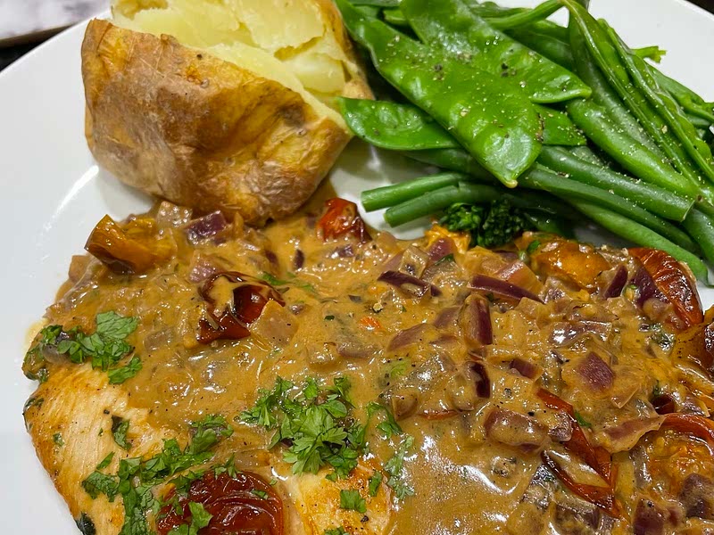 Low Syn Chicken in Sundried Tomato Creamy Sauce Slimming World