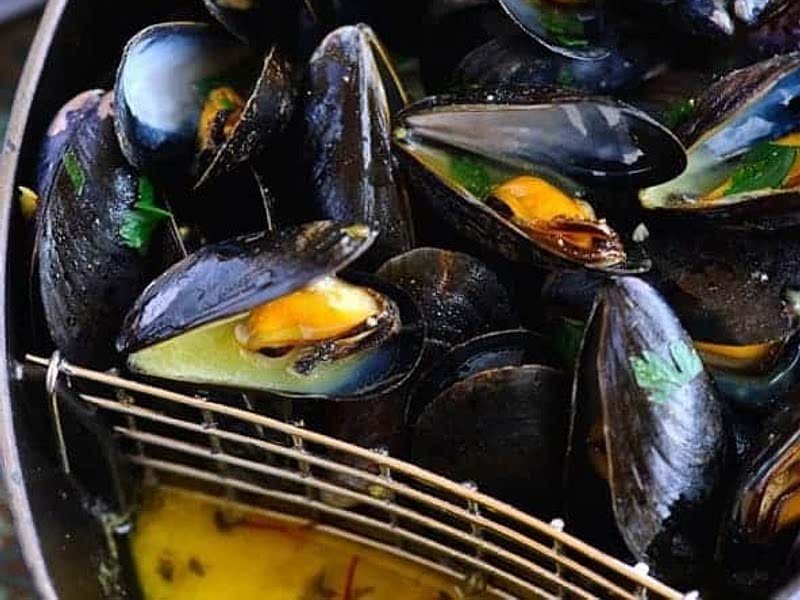Mussel with Garlic and Coconut Milk Sauce Recipe Samsung Food