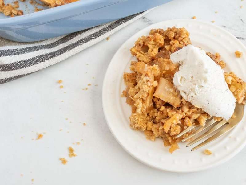 Easy Apple Crisp Recipe {Amish Apple Goodie}