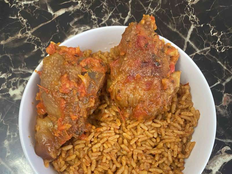 Nigerian Jollof Rice (smoky without firewood or buring)