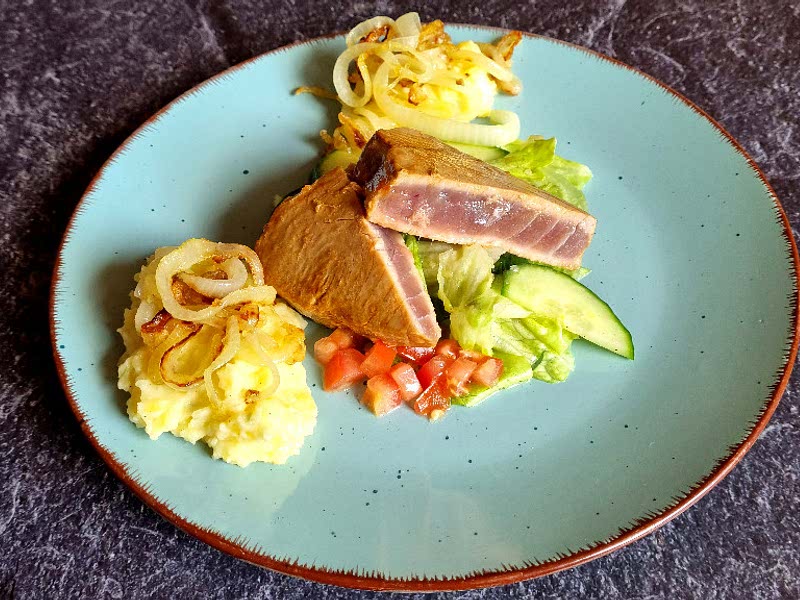 Thunfischsteak mit Erbsen-Minz-Salsa Recipe | Samsung Food App