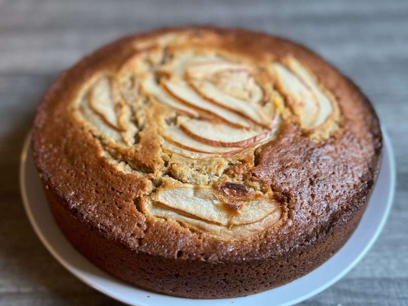 Fresh Ginger and Pear Cake - The Smart Baker Blog