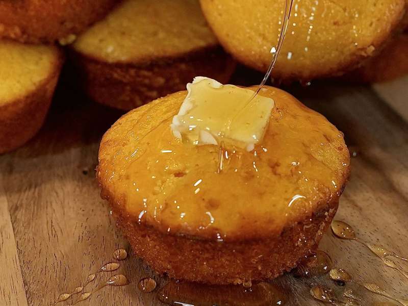 Honey Butter Cornbread – The Comfort of Cooking