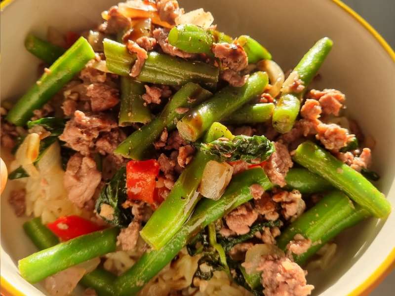 Dinner Tonight: Thai-Style Minced Chicken with Basil and Chiles Recipe -  Samsung Food