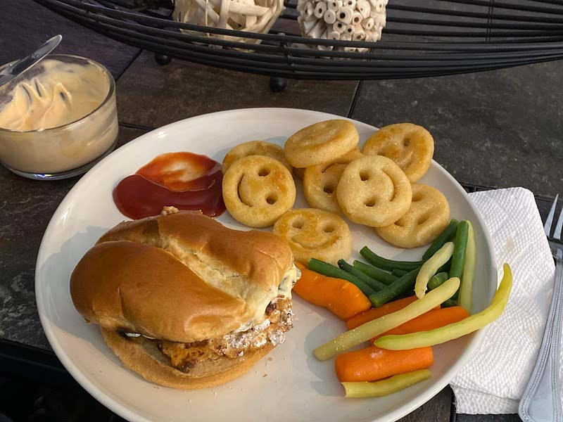 DIY Popeyes Buttermilk Fried Chicken Sandwich Recipe — Samsung Food