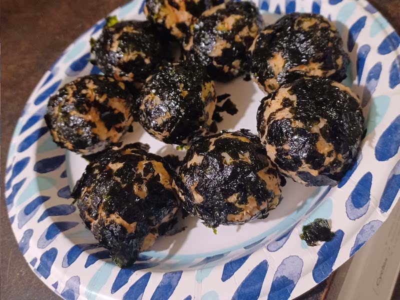 Kimchi Tuna Rice Balls Recipe — Samsung Food