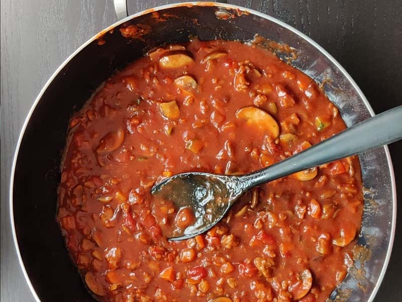 Hairy Bikers' spaghetti bolognese Recipe — Samsung Food