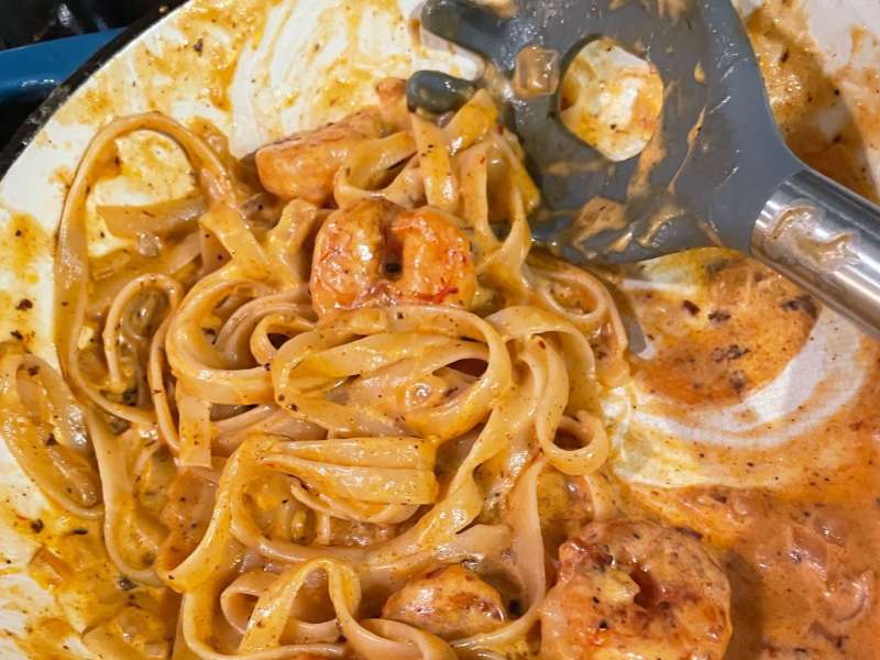 Creamy Shrimp Pasta Recipe (VIDEO) 