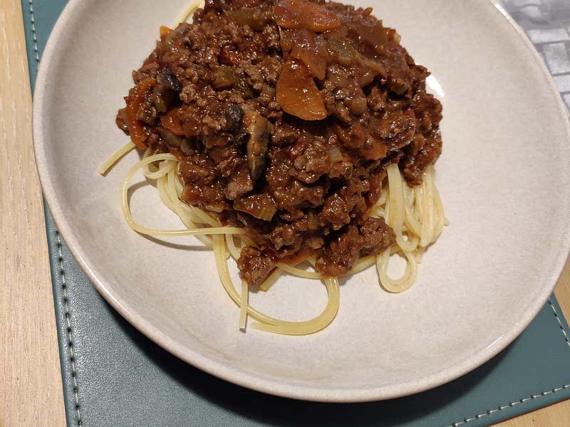 Hairy Bikers' spaghetti bolognese Recipe — Samsung Food