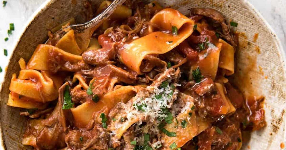 Slow Cooked Shredded Beef Ragu Pasta Recipe — Samsung Food 2902