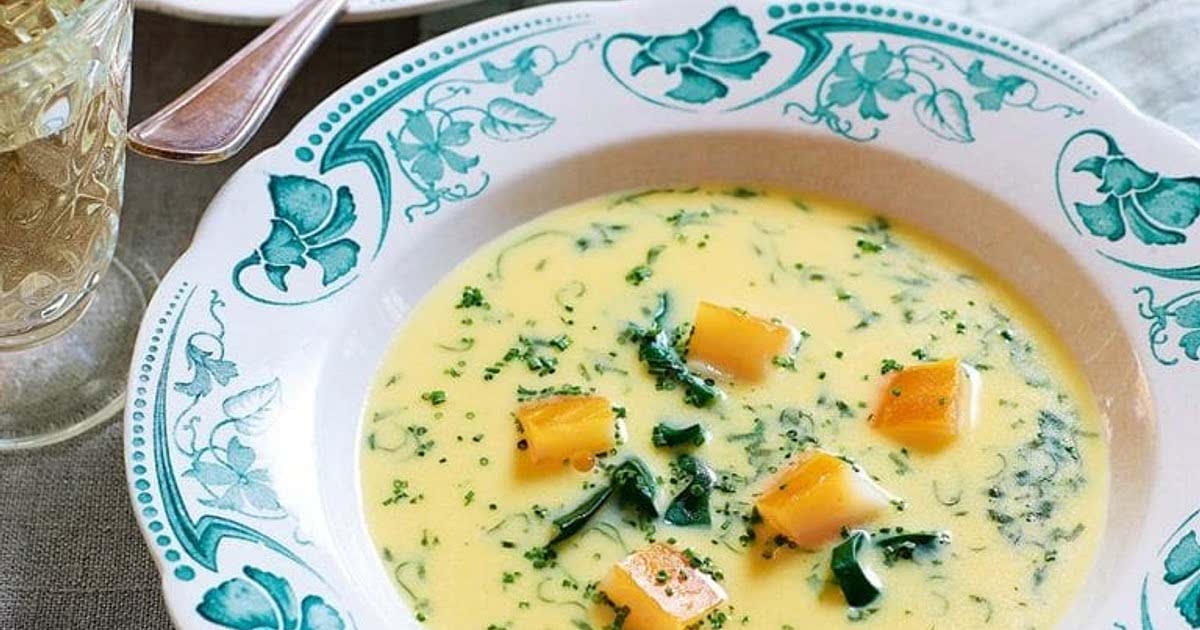 Smoked haddock soup with fresh herbs and spinach Recipe Samsung Food