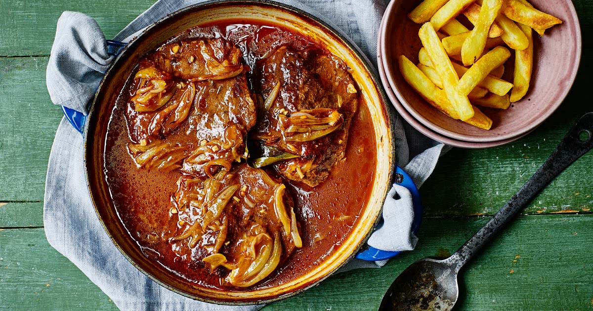 The Hairy Bikers' braised steak with gravy Recipe Samsung Food