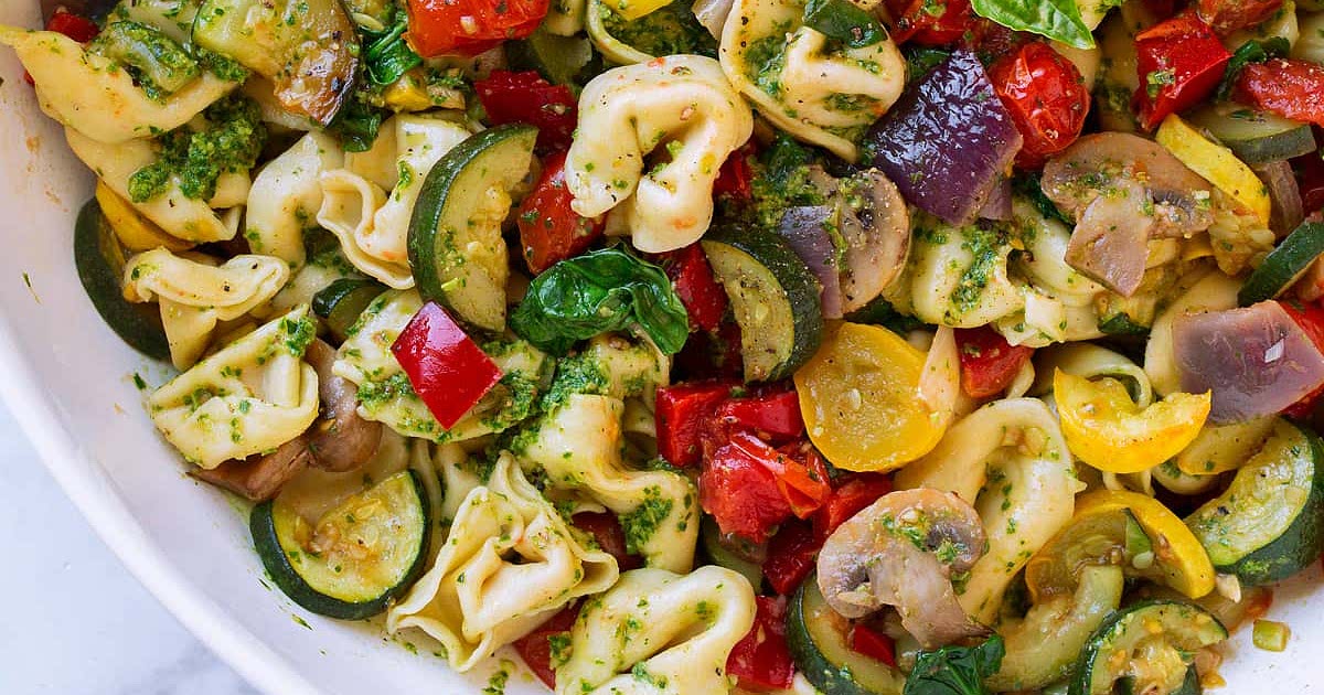 Tortellini with Pesto and Roasted Veggies Recipe — Samsung Food