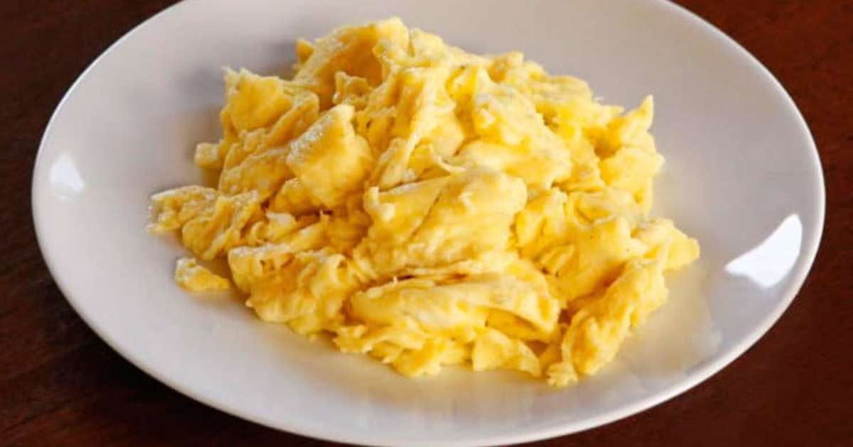 How to Make Fluffy Moist Scrambled Eggs Recipe