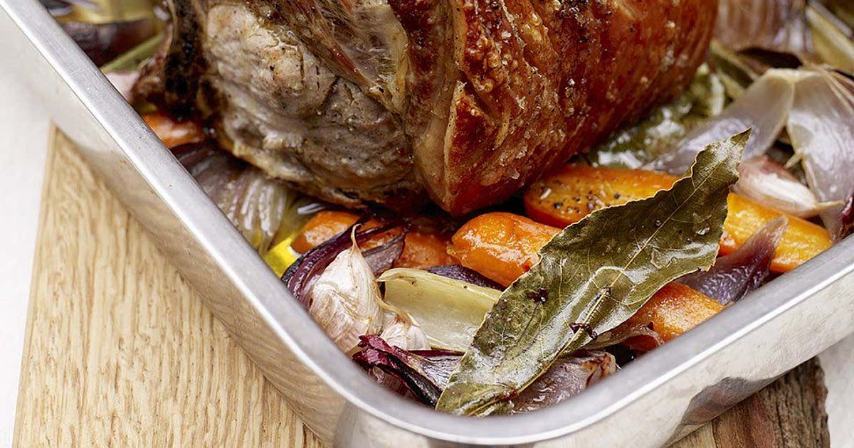 6 hour slow roasted pork shoulder