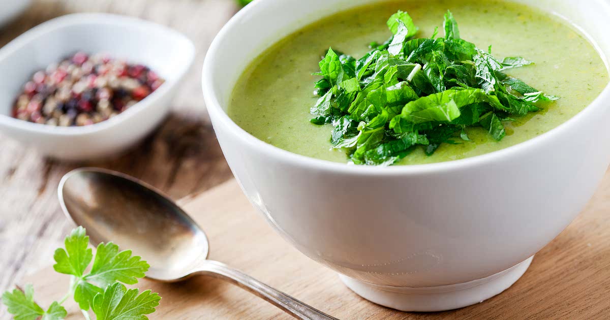 Delicioso gazpacho de nopal con aguacate y melón, ¡para bajar de peso