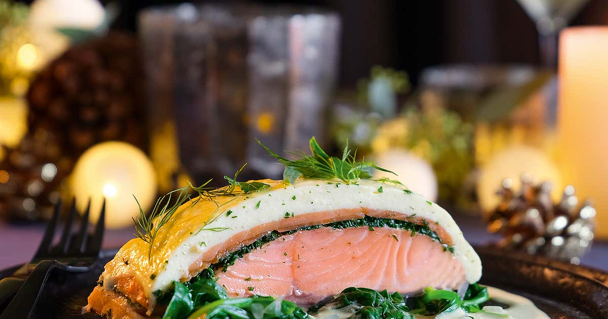 Soufflierter Lachs an Rieslingsauce Recipe - Samsung Food