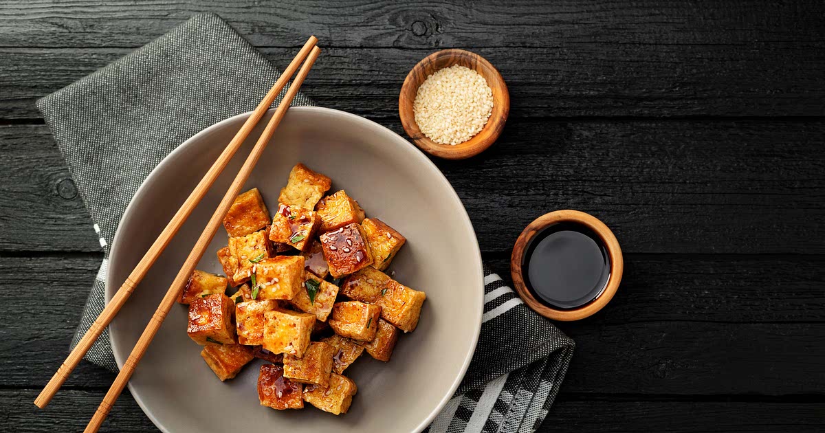 Healthy, crispy, filling Black pepper tofu recipe Shaking My Tofu