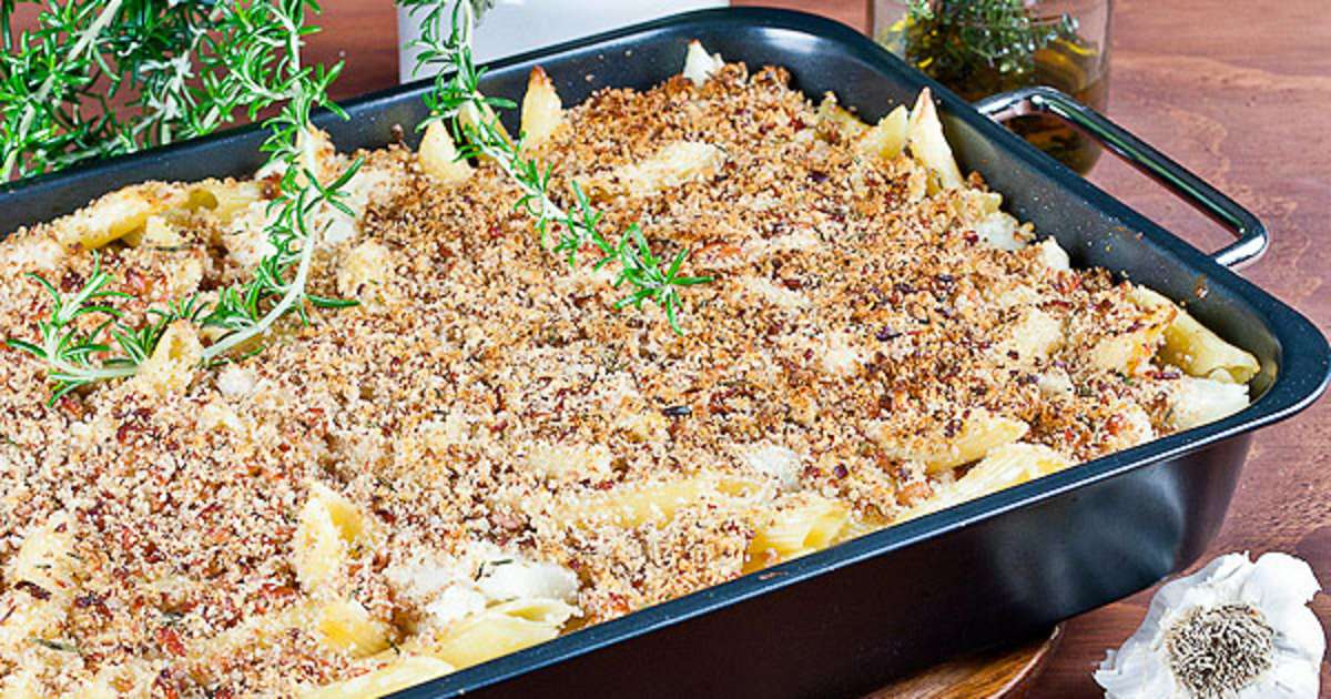 Jamie Oliver's Cauliflower Cheese Pasta is a quick and cosy meal