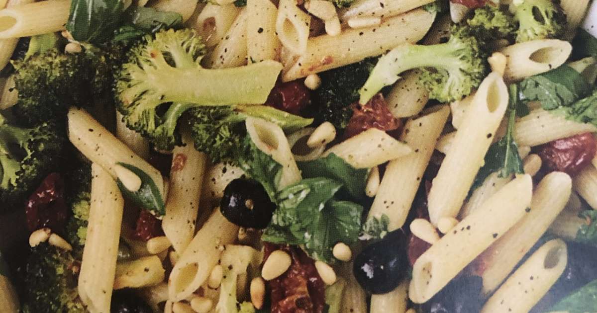 Pasta Salad with Vinaigrette Lunchbox