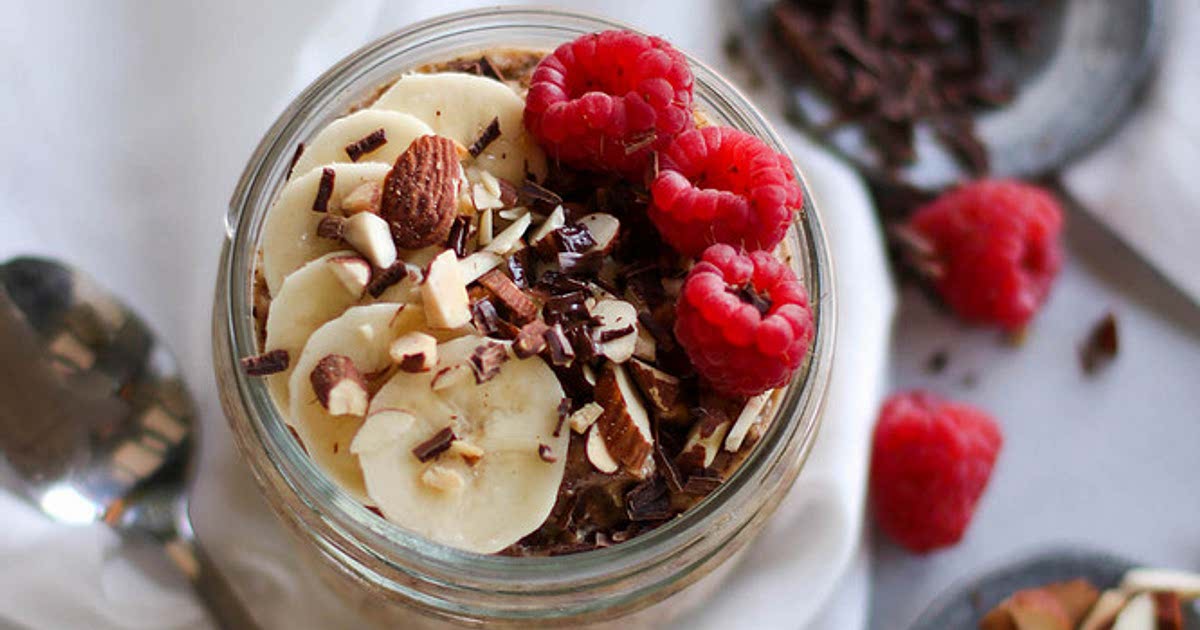 Almond Chocolate Overnight Oats Recipe — Samsung Food