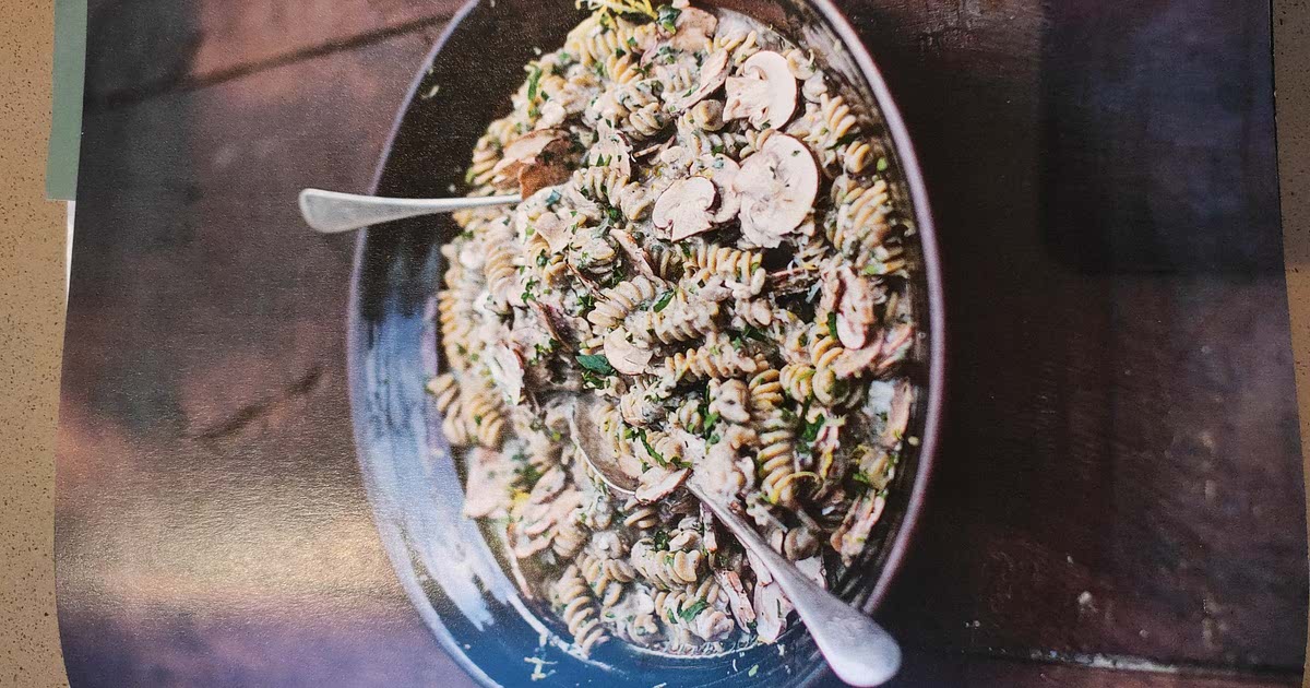 GARLIC MUSHROOM PASTA CREAMY THYME & TRUFFLE SAUCE Recipe Samsung