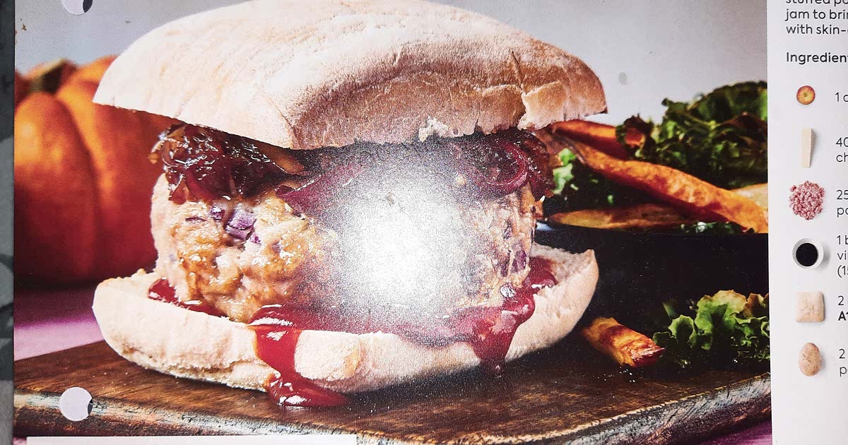 Toffee apple, pork and cheddar burgers Recipe — Samsung Food