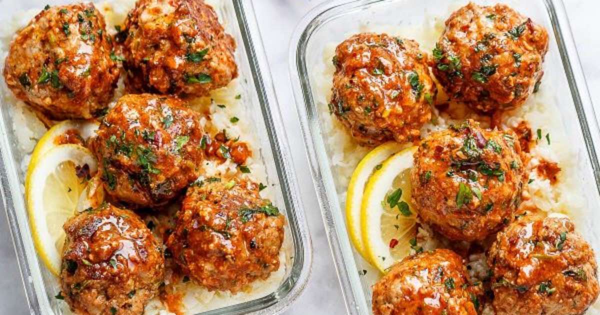 Meal Prep Garlic Butter Chicken Meatballs Recipe with Zucchini Noodles —  Eatwell101