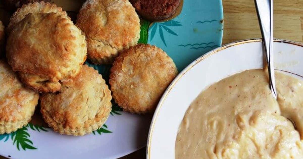 Copycat Cracker Barrel Sausage Gravy And Biscuits Recipe Samsung Food