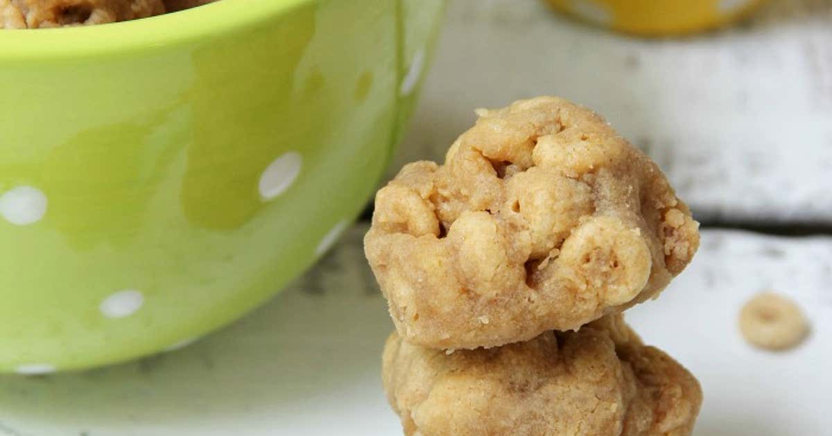 Homemade Peanut Butter Cheerio Dog Treats