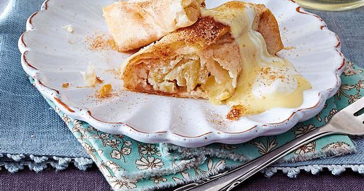 Mini-Apfelstrudel mit Marzipan &amp; Vanillesoße Recipe - Samsung Food