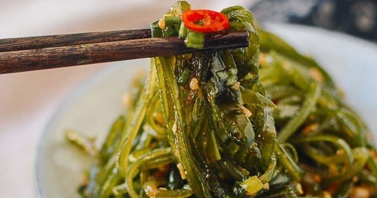 Chinese seaweed store salad