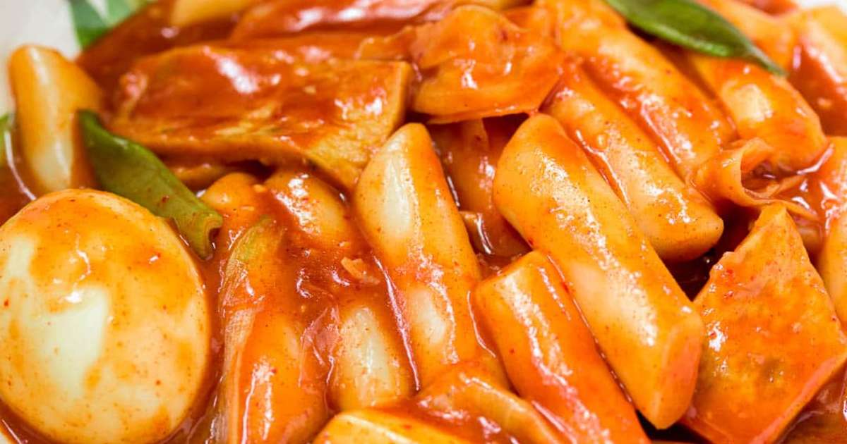Tteokbokki - Spicy Korean Rice Cakes