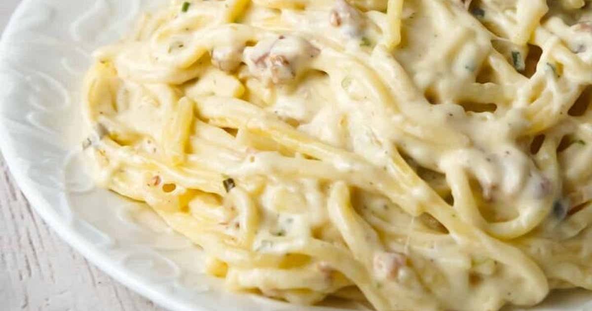 Instant Pot Bacon Cream Cheese Spaghetti