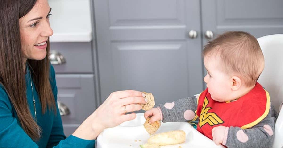 Banana muffins with infant Cereal for BabyLed Weaning Recipe Samsung