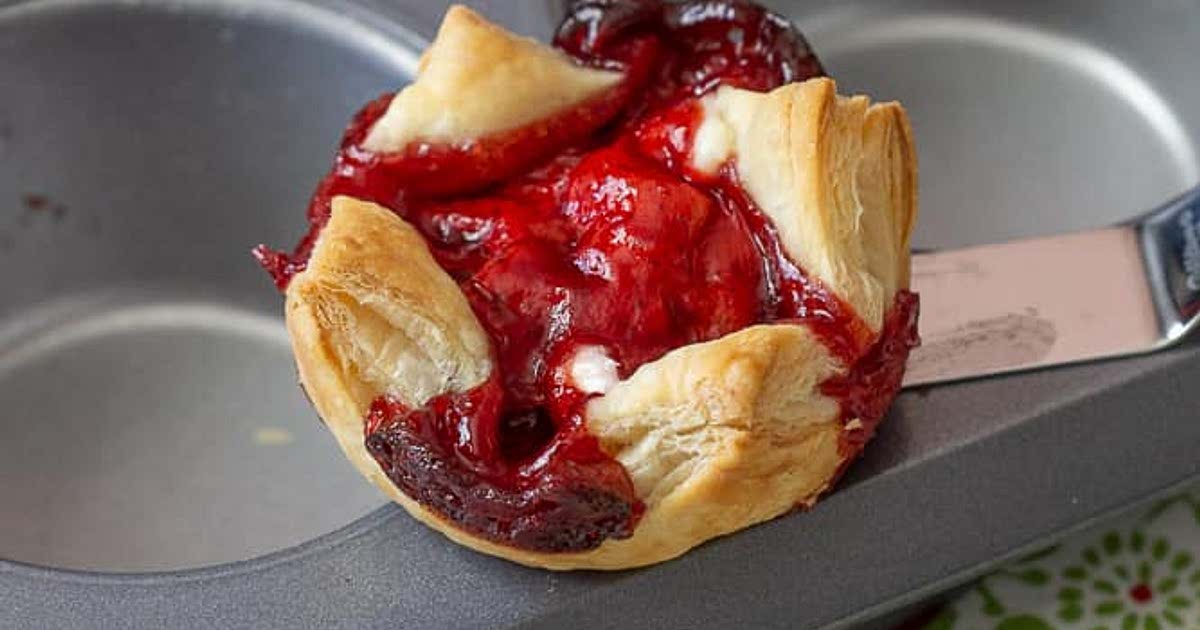 Copycat Starbucks Sugar Plum Cheese Danish Recipe — Samsung Food