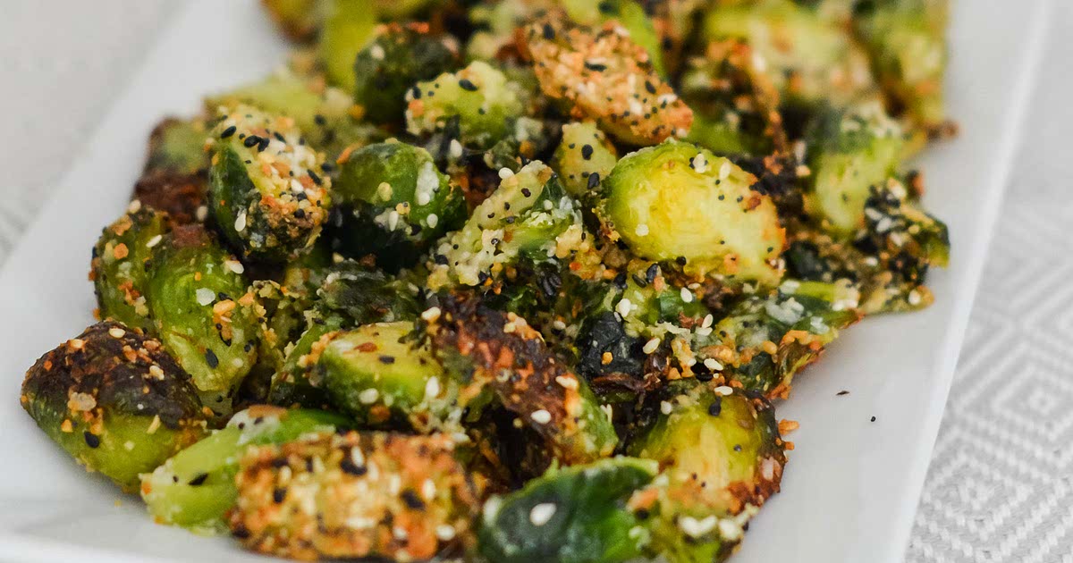 Crispy Everything Bagel & Parmesan Seasoned Brussel Sprouts Recipe