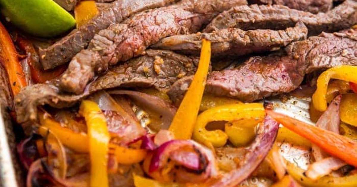 Easy Skillet Steak Fajitas (Low Carb And Whole30) - Foodie And Wine