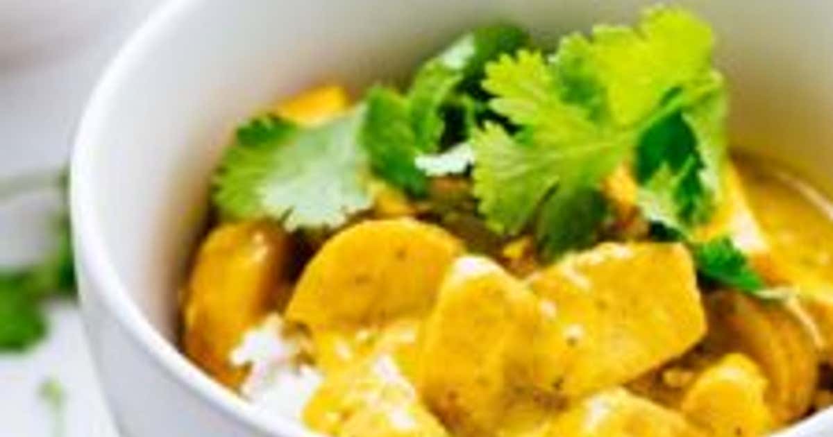 Thai yellow curry deals with potatoes