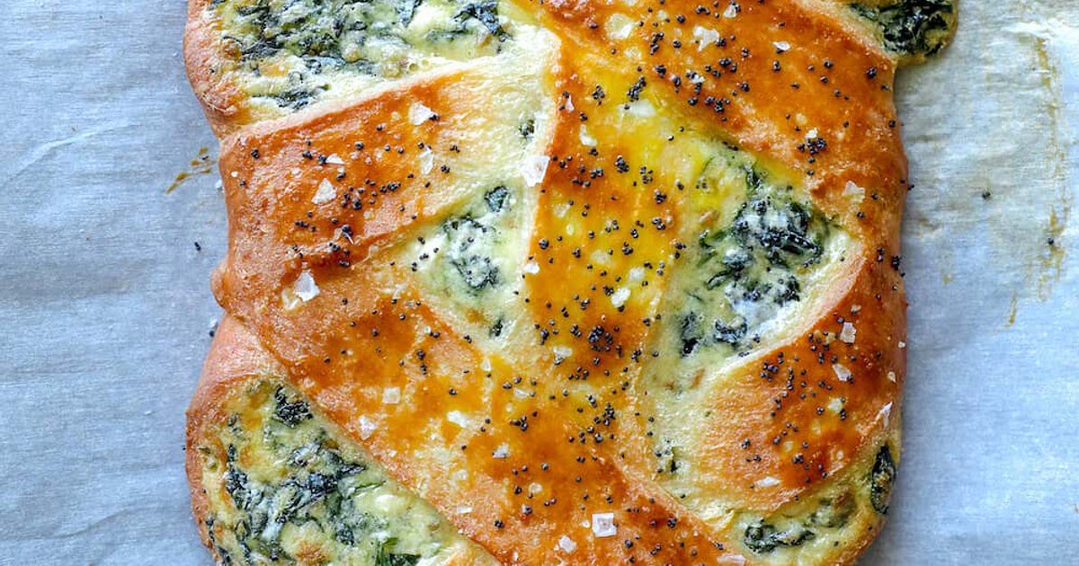 Keto Calzone with Spinach and Cheese Recipe — Samsung Food