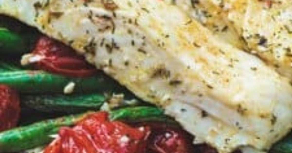 One pan Mediterranean Baked Halibut Recipe with Vegetables — Samsung Food